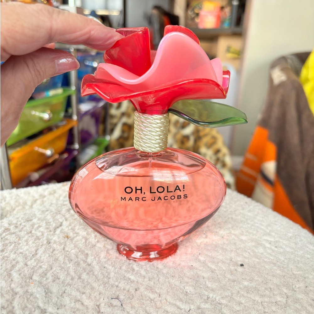 Marc Jacobs Oh, Lola! 100ml EDP Spray.  Very rare and discontinued! Gorgeous!